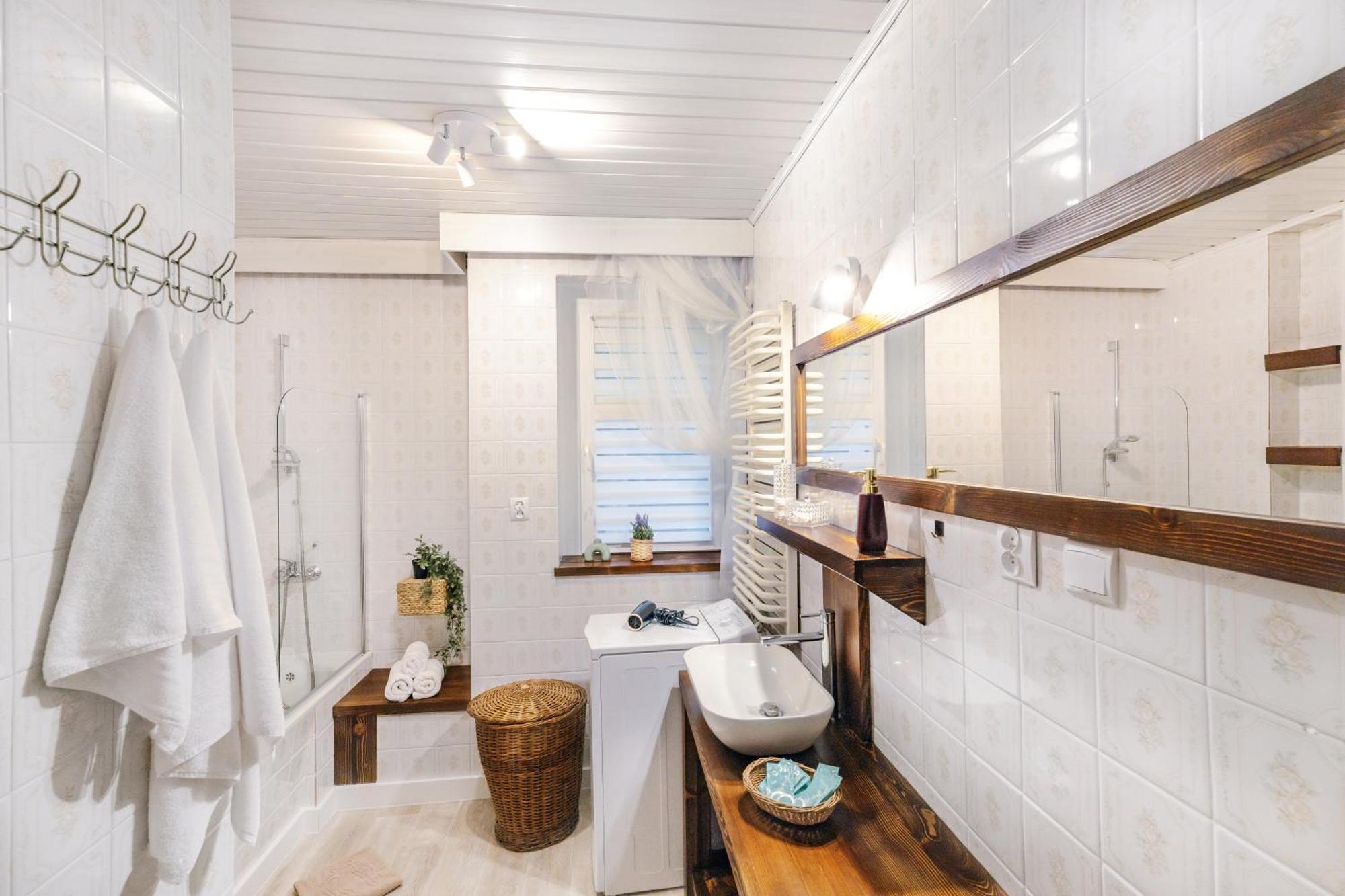 Villa Beskidzka 100 - Sauna & Balia Z Jacuzzi Widok Na Gory I Jezioro Zywieckie Зажече Экстерьер фото
