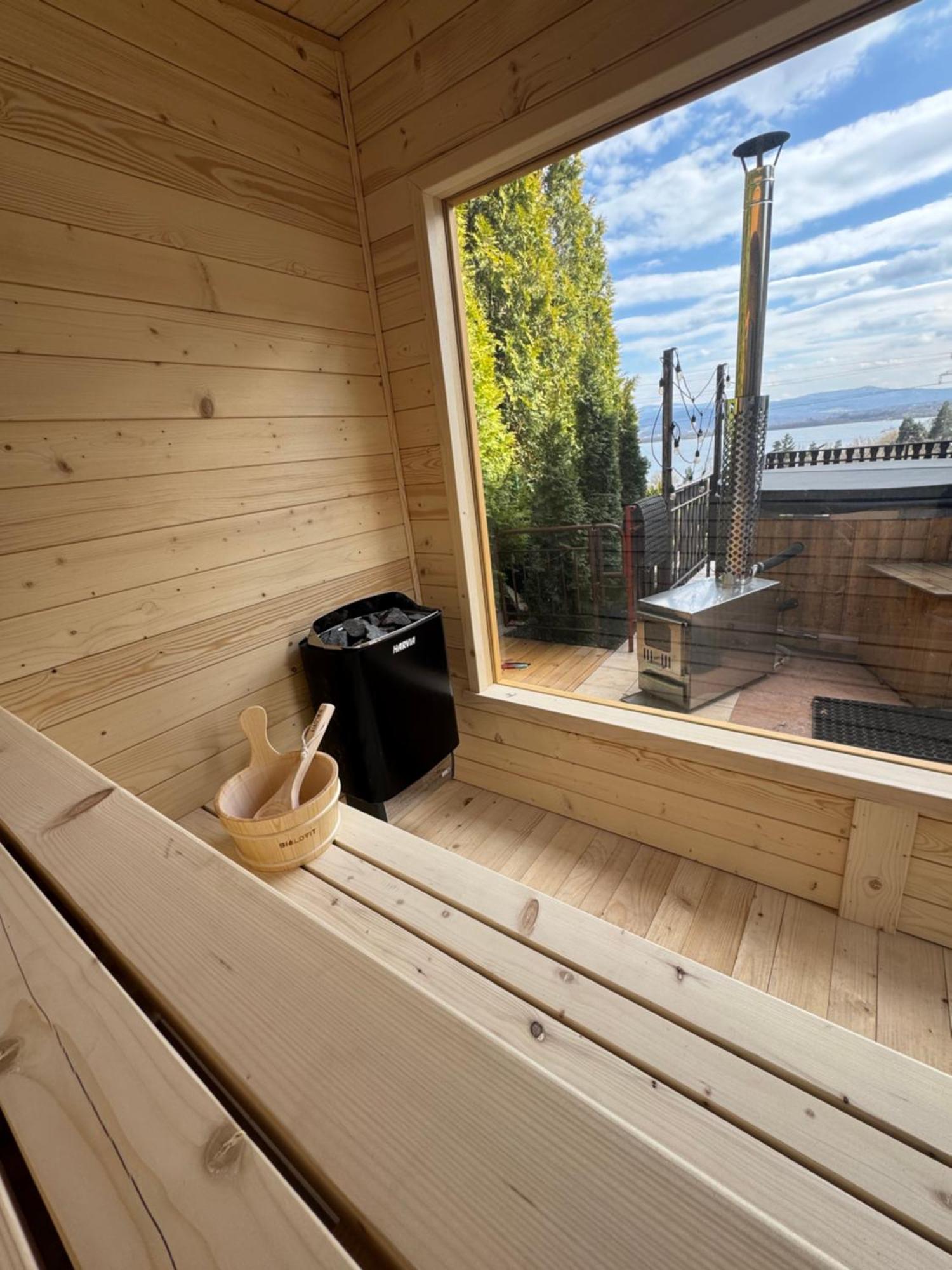 Villa Beskidzka 100 - Sauna & Balia Z Jacuzzi Widok Na Gory I Jezioro Zywieckie Зажече Экстерьер фото
